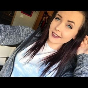 Meet your Posher, Danika